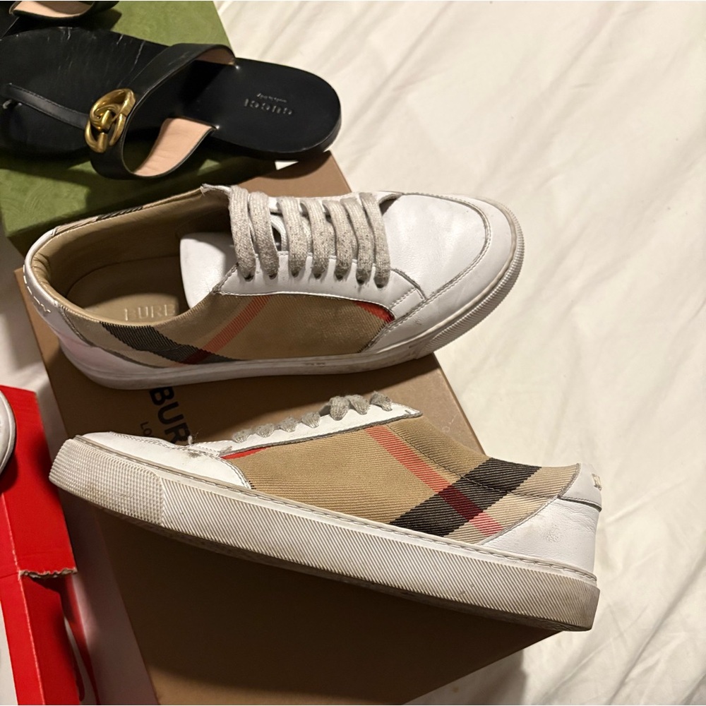 Burberry sneakers